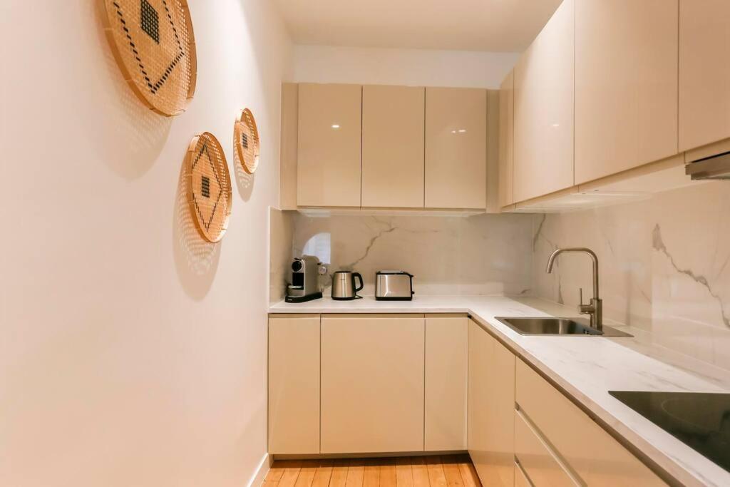 Modern 2 Bedrooms Near Louvre París Exterior foto