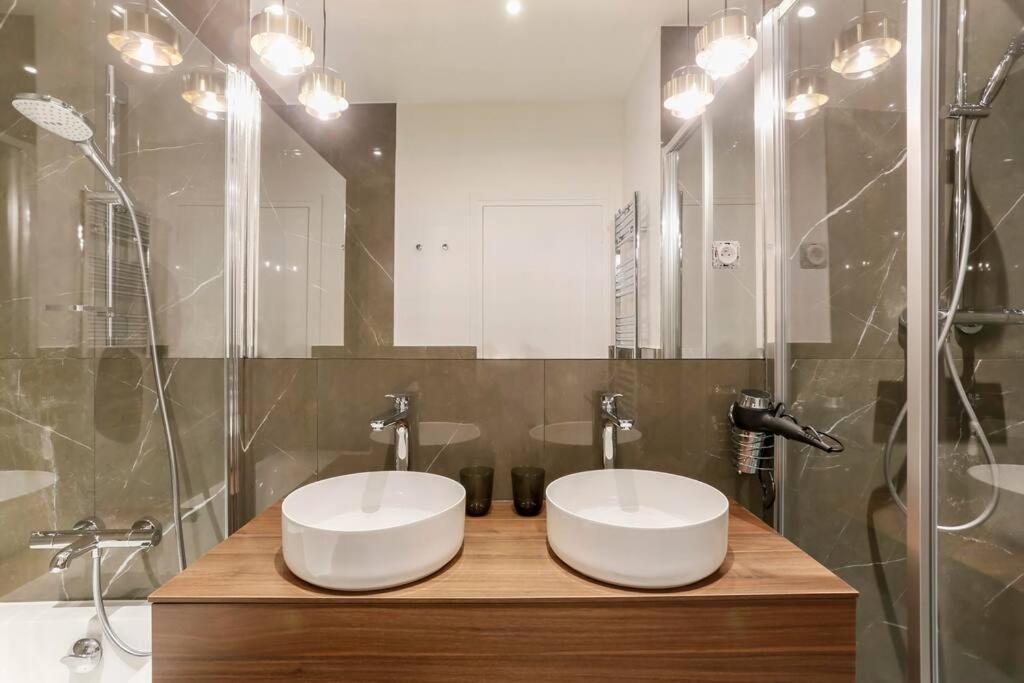 Modern 2 Bedrooms Near Louvre París Exterior foto